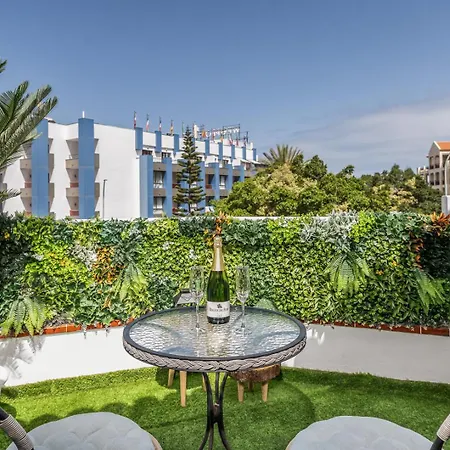 The Diamond Garden Apartment *